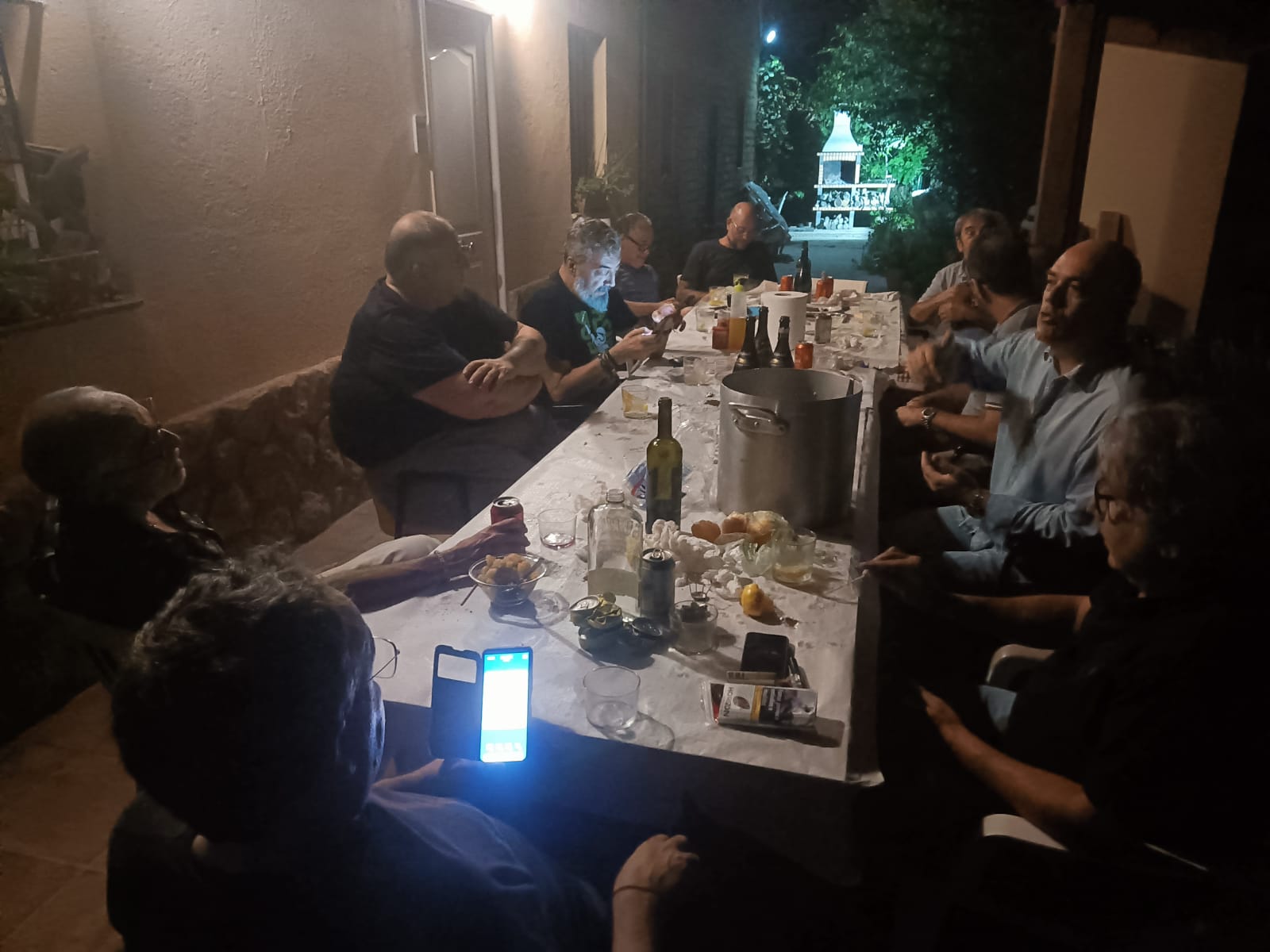 Nit de brases i copa freda a Butsènit