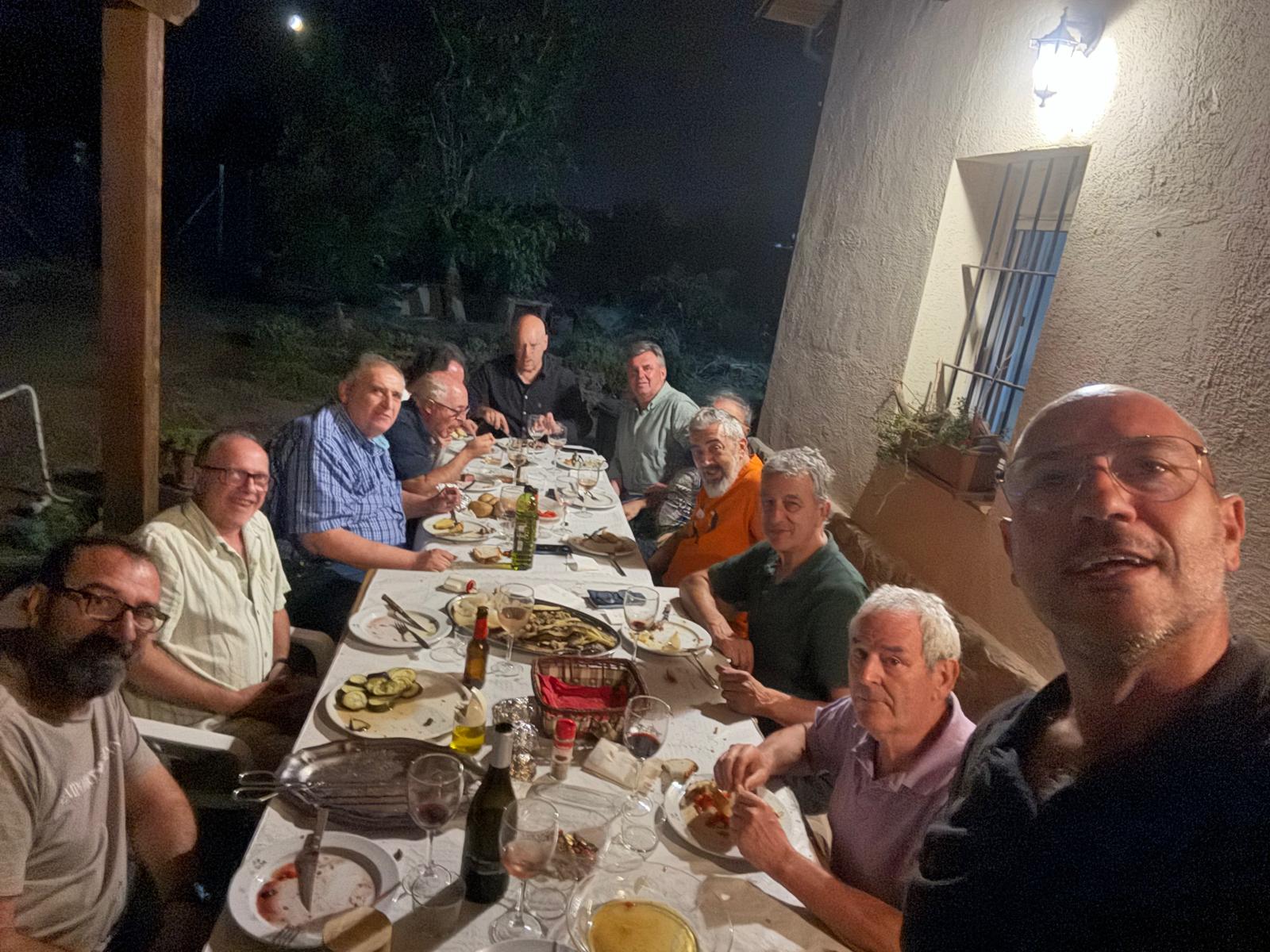 Nit de brasa a Cal Visa: carn, carbassó i un 55 ben dolç