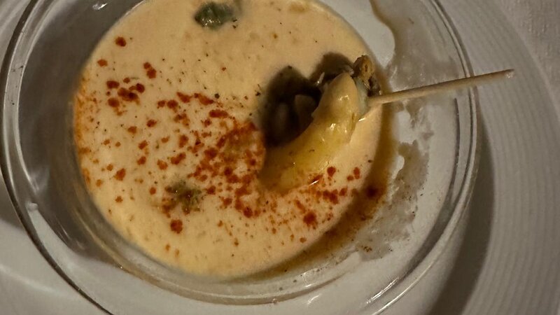 Crema freda d'espàrrecs i escopinyes