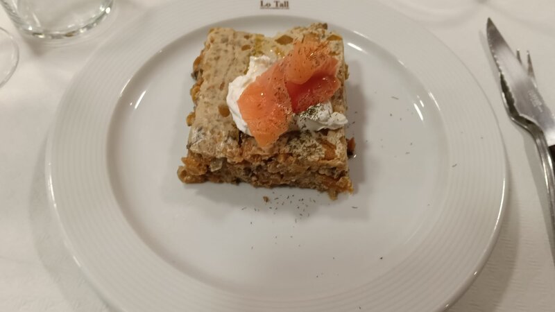 Pastís de carbassa, moniato, ceba i xampinyó amb gambes